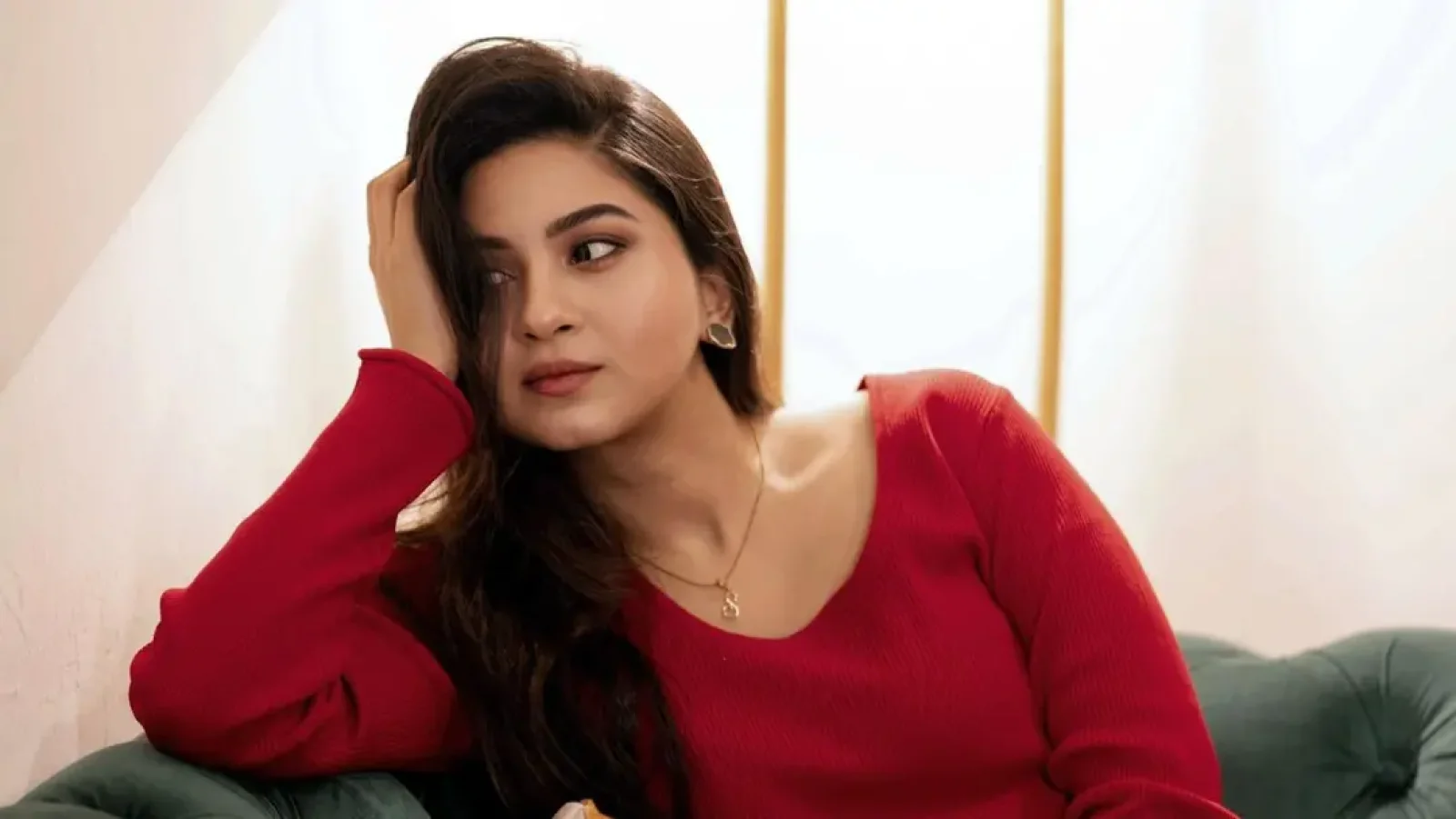 আমার কম কাজ করলেও চলে : স্পর্শিয়া