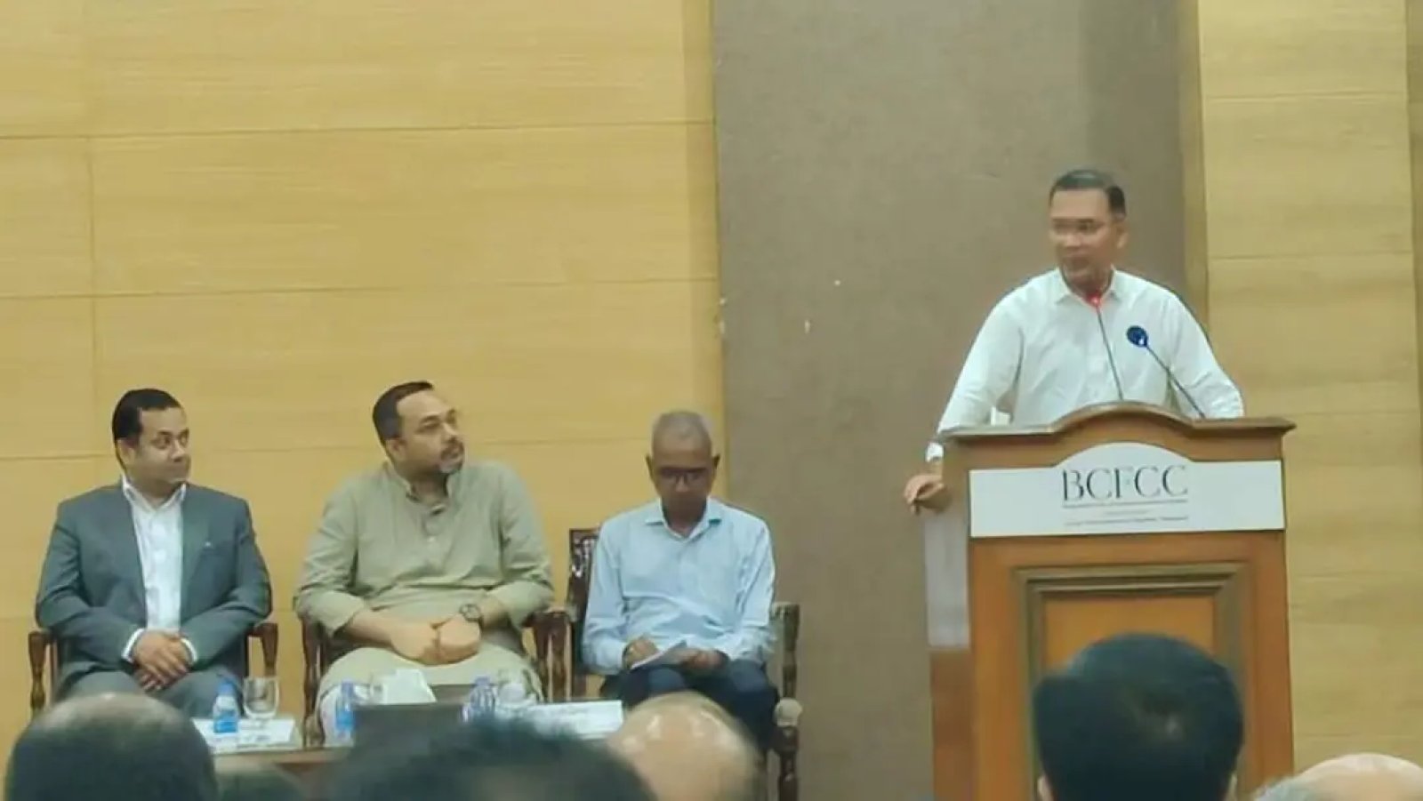 যুব সমাজকে মাদকমুক্ত করতে খেলাধুলা-সাংস্কৃতিক কর্মকাণ্ডে জোর দিতে হবে : প্রধানমন্ত্রী