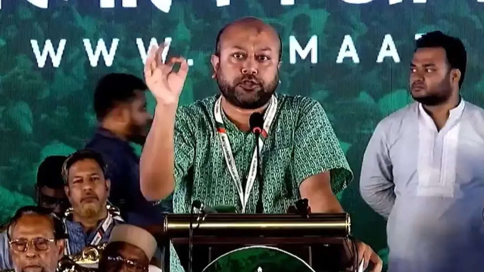 ৭২-এর সংবিধান মোতাবেক শেখ হাসিনা এখনও দেশের প্রধানমন্ত্রী: ফুয়াদ