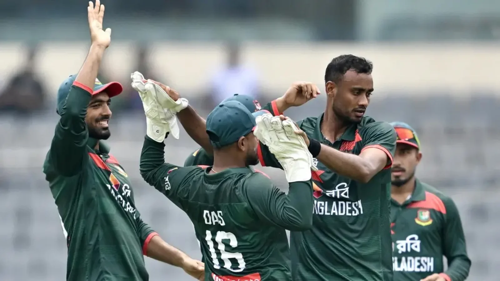 নিকোলসের বিদায়, দিশেহারা নিউজিল্যান্ড