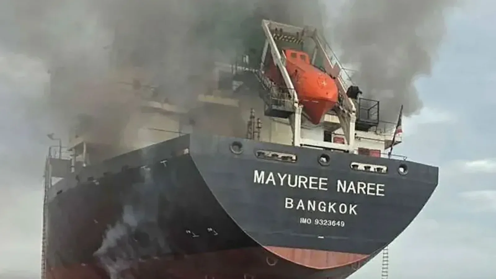 হরমুজ দখলে ট্রাম্পের ‘মিত্র জোট’ গঠনের ডাক, ফ্রান্সের সাফ না!