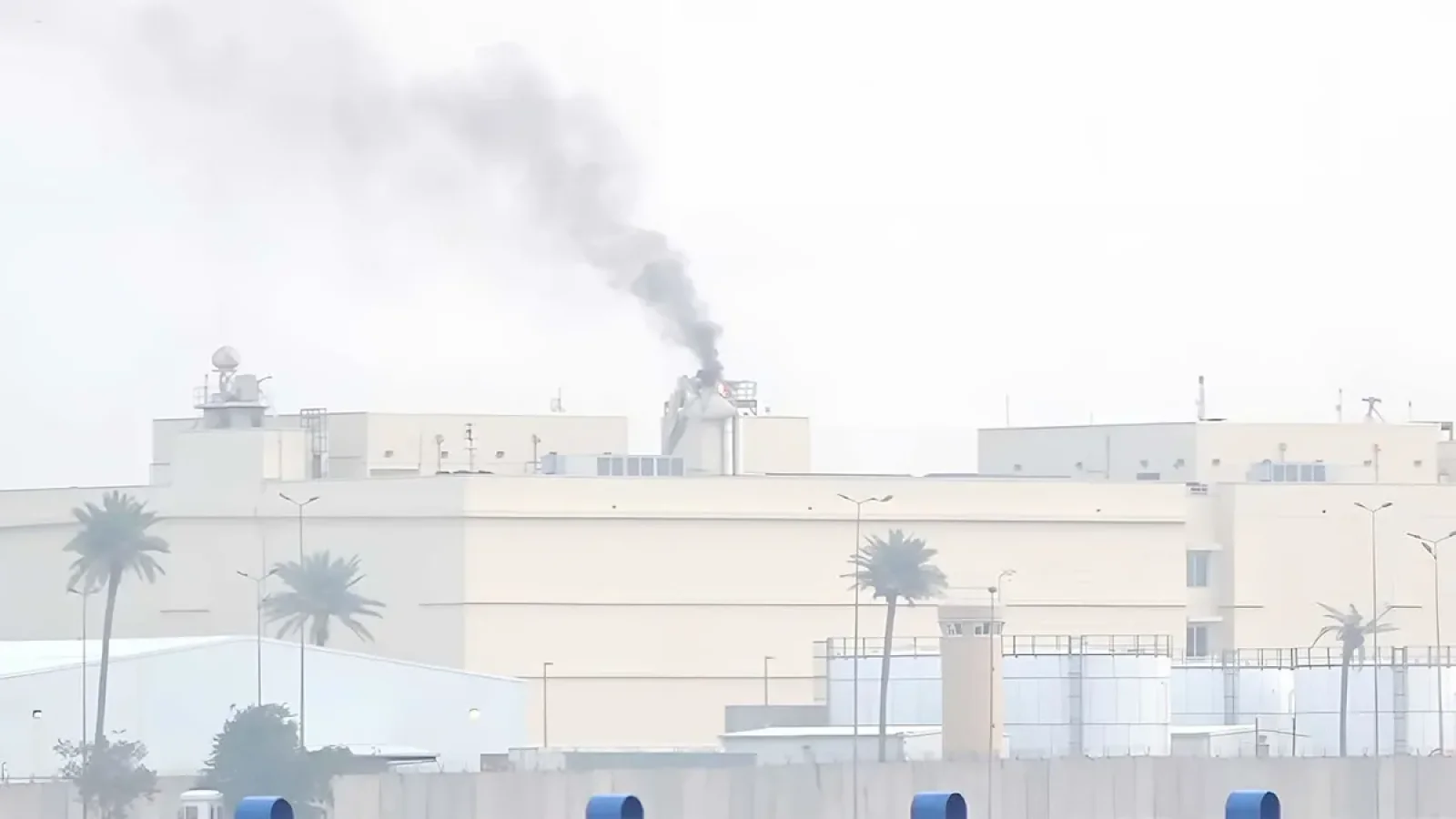 ইরাকে মার্কিন দূতাবাসে ক্ষেপণাস্ত্র হামলা