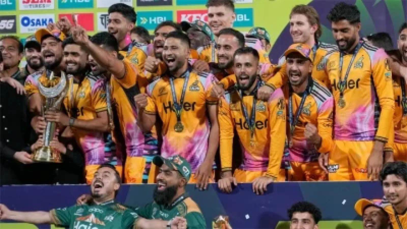 নাহিদের দুর্দান্ত বোলিং, হার্ডির অলরাউন্ড নৈপুণ্যে চ্যাম্পিয়ন পেশোয়ার