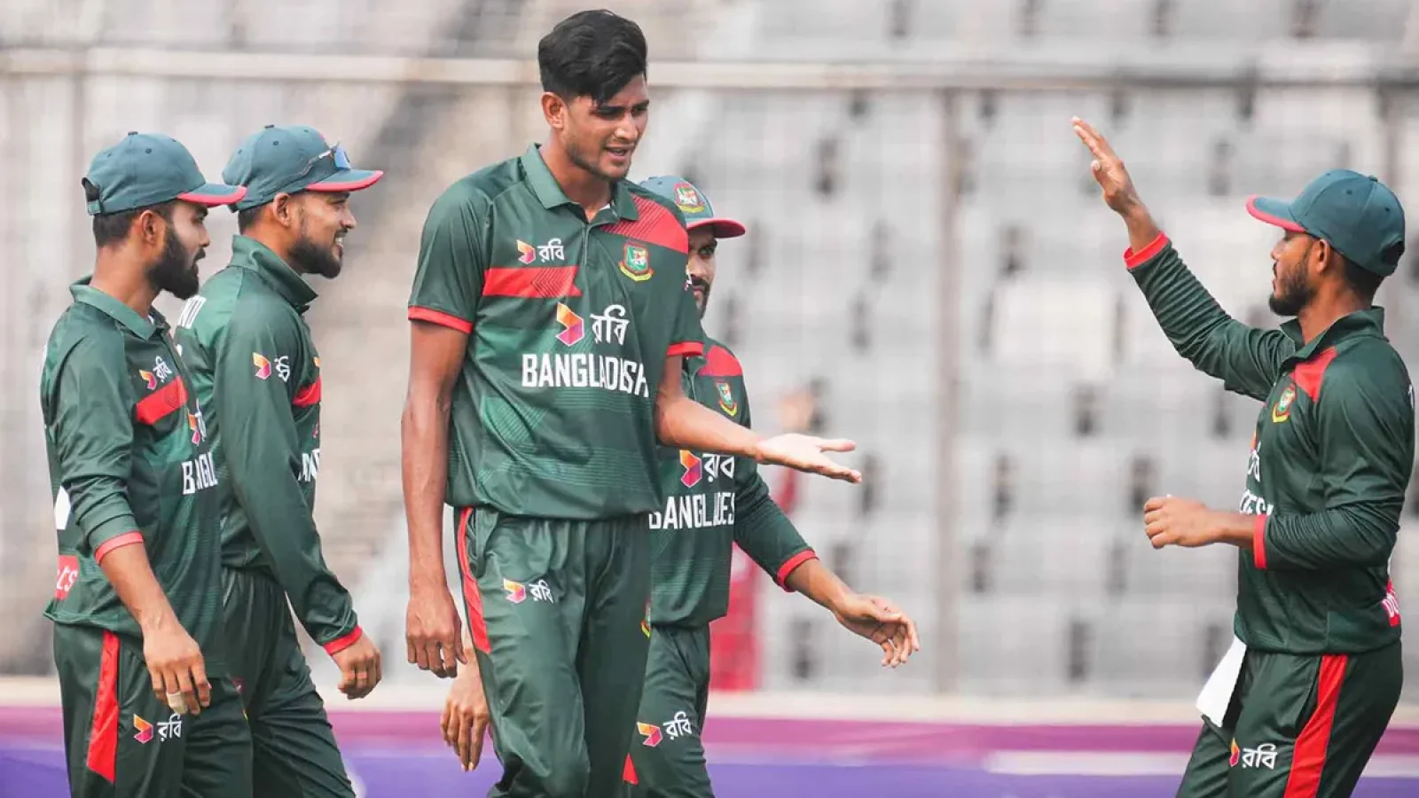 আজ পাকিস্তানের মুখোমুখি বাংলাদেশ