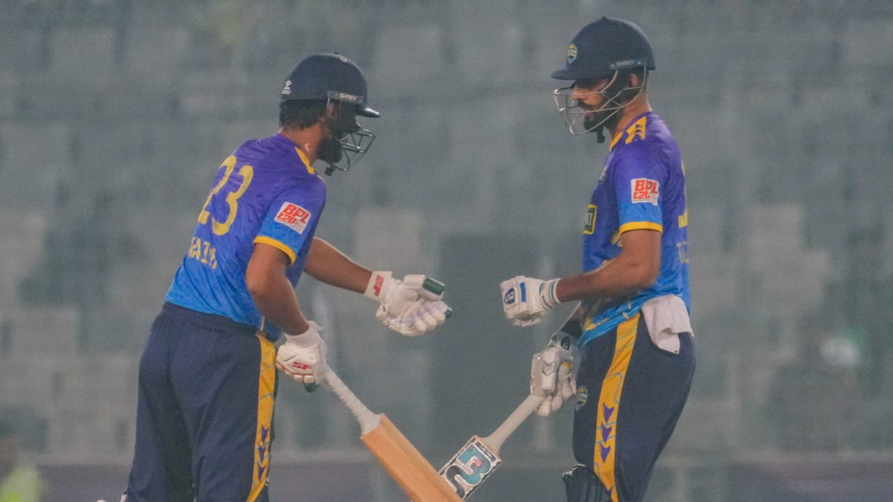 রাজশাহীকে হারিয়ে ফাইনালে চট্টগ্রাম