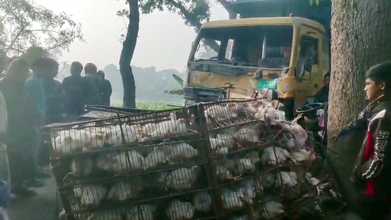 রাজশাহীতে ভটভটি ও ট্রাকের সংঘর্ষে নিহত ২