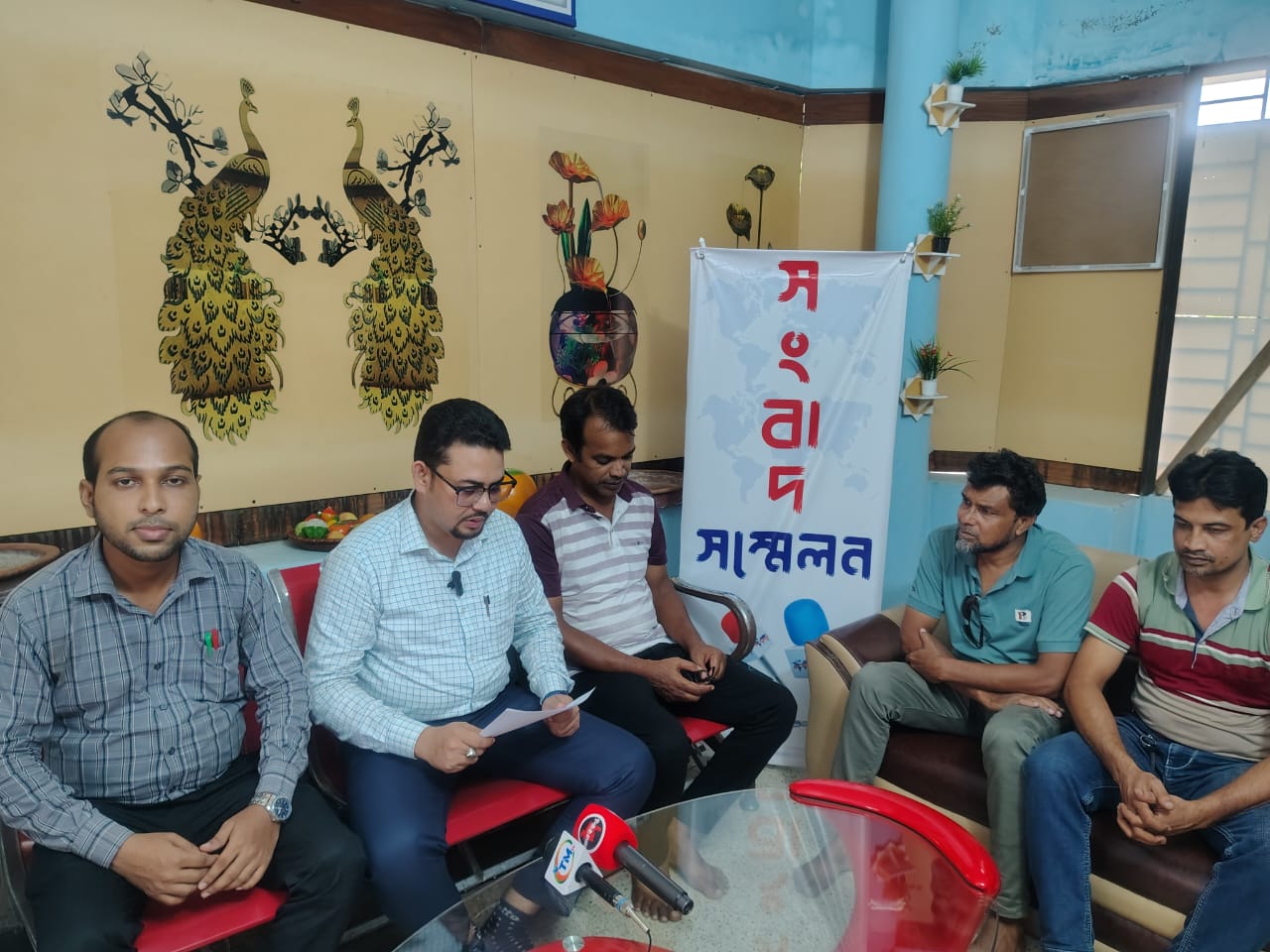 রাজশাহীতে হাসপাতালের এমডির বিরুদ্ধে অনিয়ম, অর্থ আত্মসাৎ ও হয়রানির অভিযোগ