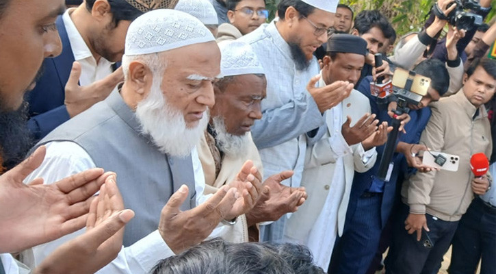 শহীদ আবু সাঈদের কবর জিয়ারত করলেন জামায়াত আমির