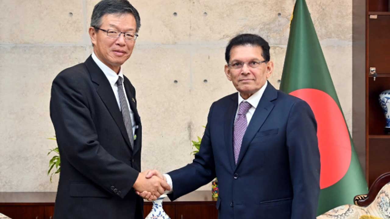 প্রধানমন্ত্রীকে জাপা‌ন সফরের আমন্ত্রণ