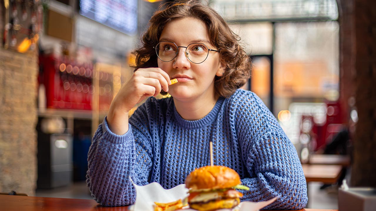 দ্রুত খাবার খেলে কি লিভারে সমস্যা হয়?