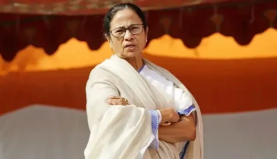 সম্ভাব্য ভাঙন ঠেকাতে দলের সব কমিটি ভেঙে দিলো তৃণমূল কংগ্রেস