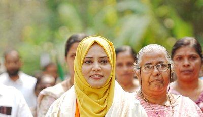 ইন্ডিয়ান ইউনিয়ন মুসলিম লীগের হয়ে ইতিহাস গড়লেন ফাতিমা