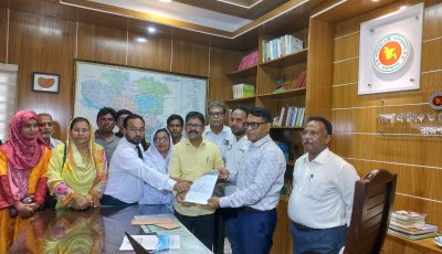 রাজশাহীতে চিকিৎসকদের অতিরিক্ত ফি নিয়ন্ত্রণসহ ৬ দফা বাস্তবায়নের দাবিতে স্বাস্থ্যমন্ত্রীকে স্মারকলিপি