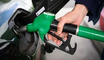 হরমুজ খোলায় বিশ্ববাজারে তেলের দামে বড় পতন