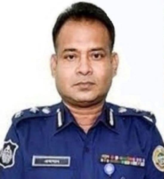 রাজশাহীতে পুলিশ একাডেমি থেকে লাপাত্তা ডিআইজি