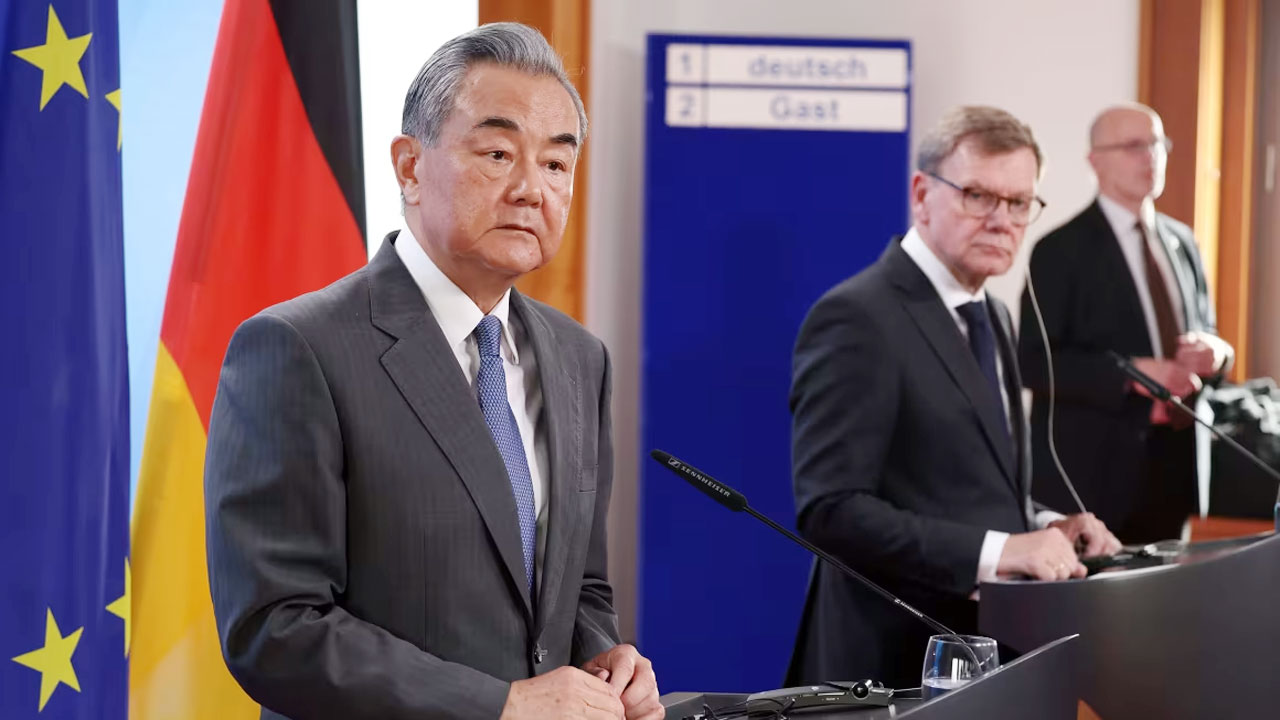 ইউক্রেন যুদ্ধে আমরা রাশিয়াকে হারতে দেবো না: চীন