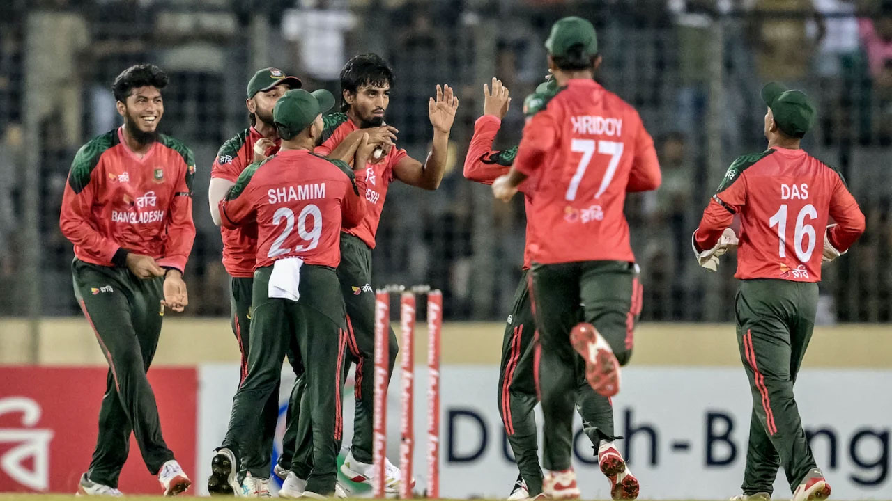 ইতিহাস গড়ে পাকিস্তানের বিপক্ষে সিরিজ জিতল টাইগাররা