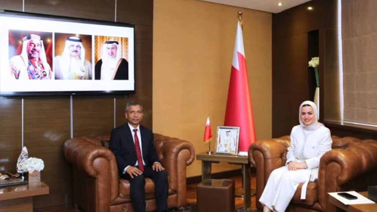 বাহরাইনের যুববিষয়ক মন্ত্রীর সঙ্গে রাষ্ট্রদূতের সাক্ষাৎ