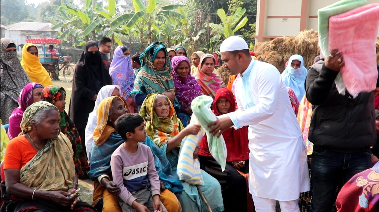 ‘অনুষ্ঠানে গেলেন, তবে শীতবস্ত্র বিতরণ করলেন না আবু সাঈদ চাঁদ’