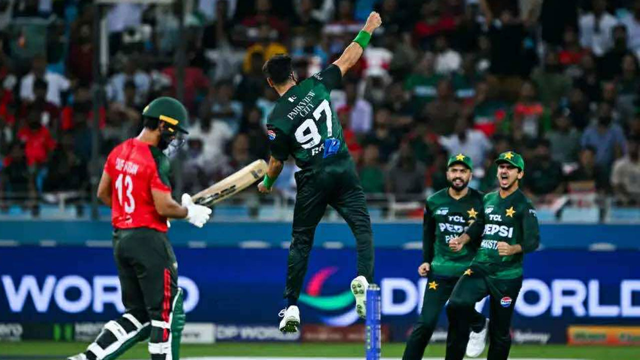 ব্যাটিং ব্যর্থতায় পাকিস্তানকে ফাইনালে তুলে দিলো বাংলাদেশ