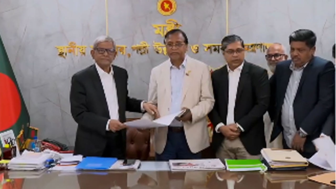 মেয়াদ অনুযায়ী ধাপে ধাপে সিটি করপোরেশন নির্বাচন হবে : ফখরুল