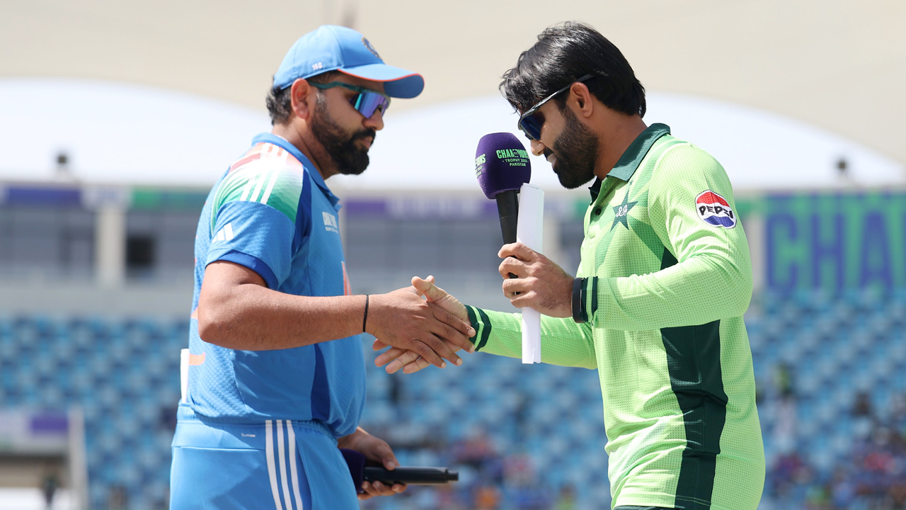 বয়কটের ডাক দিয়েও কেন পাকিস্তানের সঙ্গে খেলতে রাজি হলো ভারত