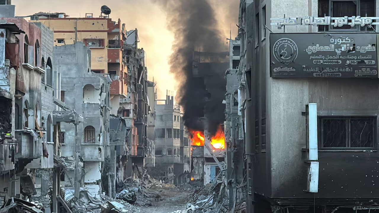 গাজায় একদিনে প্রাণহানি ৯৮, নিহত ছাড়াল ৬৫ হাজার