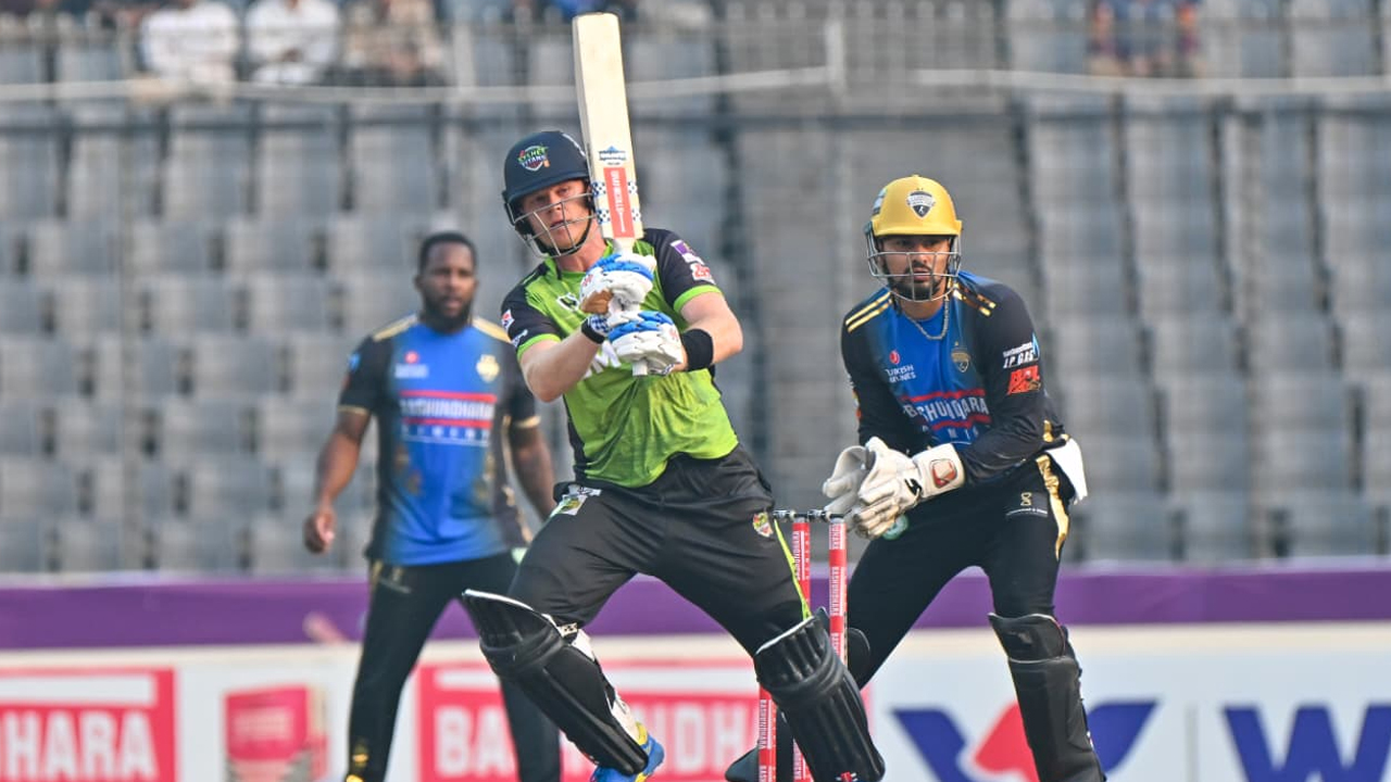 শেষ বলের ছক্কায় রংপুরকে বিদায় করে কোয়ালিফায়ারে সিলেট
