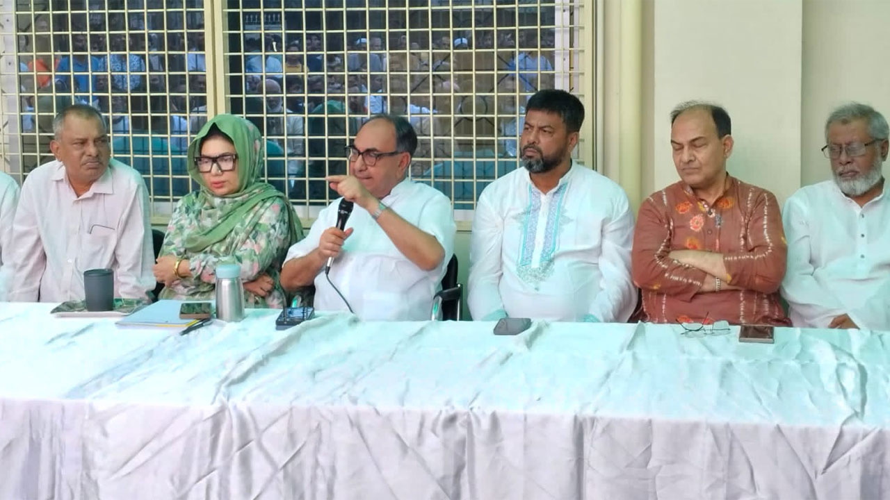 ধর্ম ব্যবসায়ী একটি দল নির্বাচন নিয়ে বিভ্রান্তি ছড়াচ্ছে : মির্জা আব্বাস