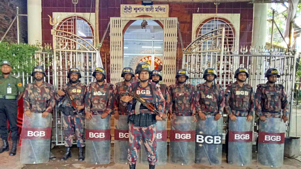 সারাদেশে ২৮৫৭ পূজামণ্ডপের নিরাপত্তায় ৪৩০ প্লাটুন বিজিবি মোতায়ন