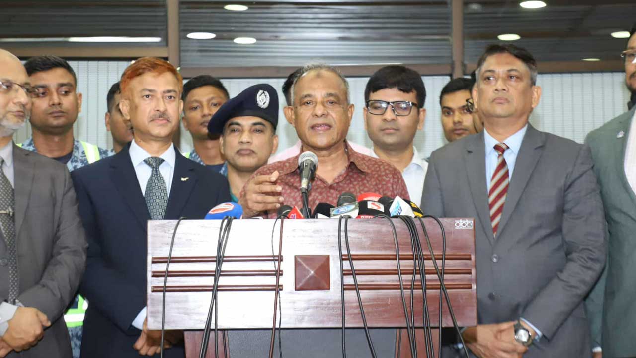 গোপালগঞ্জে নিহতদের মরদেহ প্রয়োজনে কবর থেকে তুলে ময়নাতদন্ত করা হবে : স্বরাষ্ট্র উপদেষ্টা