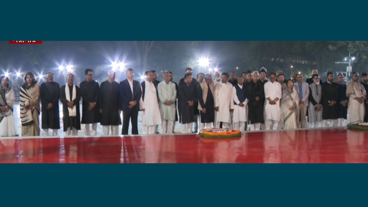 কেন্দ্রীয় শহীদ মিনারে ভাষা শহীদদের প্রতি মন্ত্রিপরিষদের শ্রদ্ধা